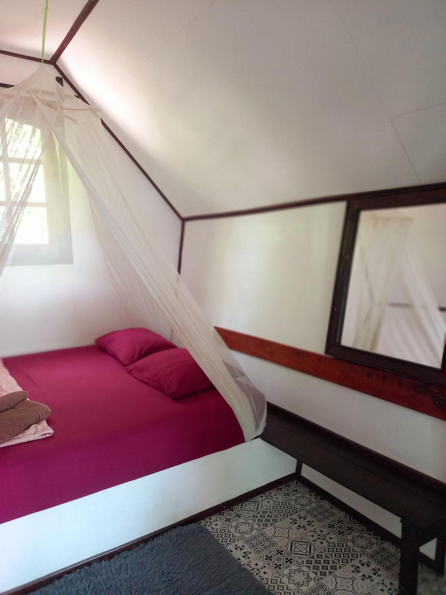 Sabai Sabai Beach Bungalows Koh Phayam Room photo